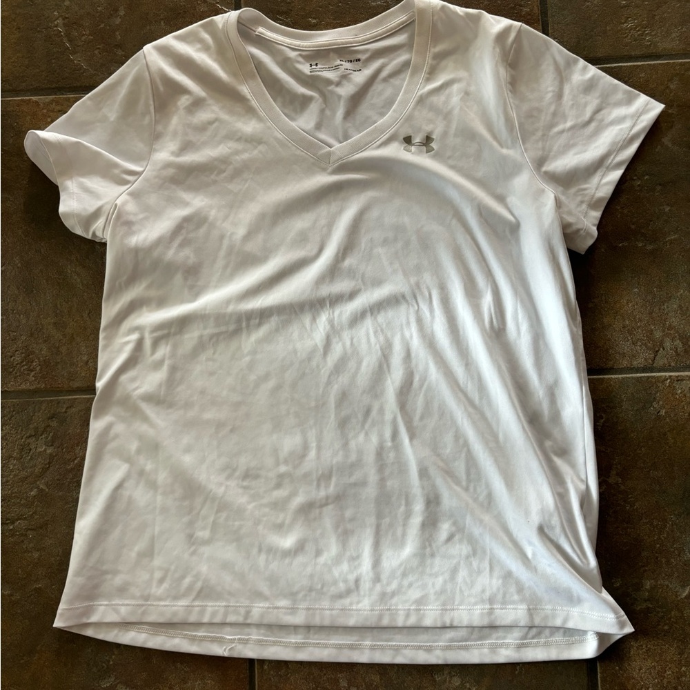 SPORTS CLOTHES - Picture 2 of 9